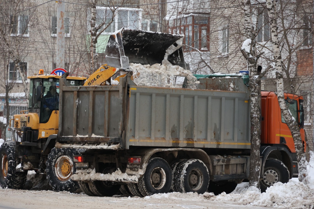 В Дзержинске очищена площадка для временного складирования снега |  24.01.2022 | Дзержинск - БезФормата